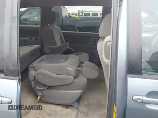 2006 Toyota Sienna LE with VIN 5TDBA23C56S062295, listed as a IAAI auction lot 41563344 with 176,590 mi miles. Bid and sale history available at carsss.com. Image 8.