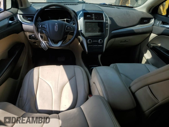 2017 Lincoln MKC Premiere with VIN 5LMCJ1C98HUL45722, listed as a Copart auction lot 61970445 with 249,679 mi miles and Salvage title. Bid and sale history available at DreamBid. Image 8.