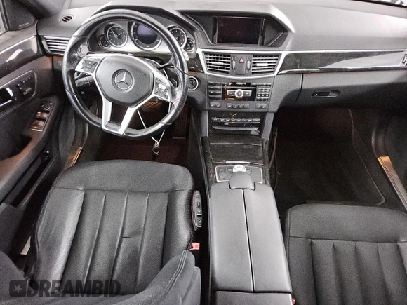 2012 Mercedes-Benz E 350 Luxury with VIN WDDHF5KB1CA588735, listed as a Copart auction lot 54622255 with 113,479 mi miles and Clean Title. Bid and sale history available at DreamBid. Image 8.