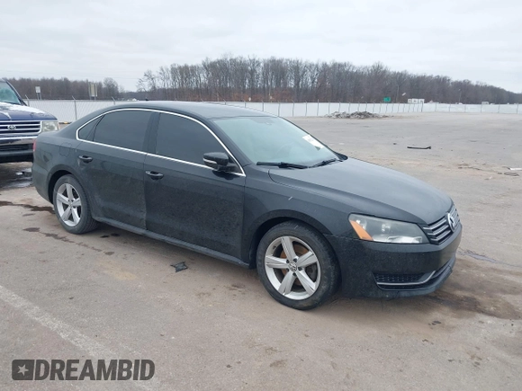 2013 Volkswagen Passat SE w/Sunroof & Nav with VIN 1VWBP7A30DC123501, listed as a IAAI auction lot 41562201 with 170,862 mi miles. Bid and sale history available at carsss.com. Image 1.