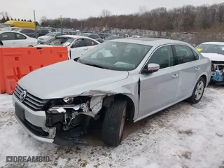 2013 Volkswagen Passat SE w/Sunroof with VIN 1VWBH7A35DC005005, listed as a IAAI auction lot 41150825 with 90,467 mi miles. Bid and sale history available at carsss.com. Image 17.