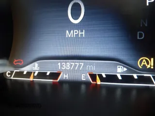 2019 Jeep Cherokee Limited with VIN 1C4PJMDN9KD173231, listed as a IAAI auction lot 41834562 with 133,777 mi miles. Bid and sale history available at carsss.com. Image 15.