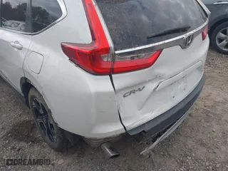 2019 Honda CR-V Touring with VIN 2HKRW1H90KH505234, listed as a IAAI auction lot 41152731 with 107,293 mi miles. Bid and sale history available at carsss.com. Image 6.