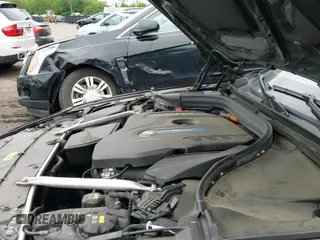 2019 BMW 5 Series 530e xDrive z VIN WBAJB1C51KB375850, wystawiony jako IAAI lot #42375948 z przebiegiem 70 680 mil mil oraz . Historia ofert i sprzedaży dostępna na DreamBid. Obrazek 19.