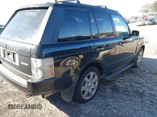 2008 Land Rover Range Rover SC z VIN SALMF13498A294517, wystawiony jako IAAI lot #41592692 z przebiegiem 111 239 mil mil oraz . Historia ofert i sprzedaży dostępna na DreamBid. Obrazek 4.