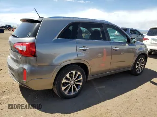2014 Kia Sorento SX with VIN 5XYKWDA76EG431941, listed as a Copart auction lot 54881045 with 141,798 mi miles and Clean Title. Bid and sale history available at carsss.com. Image 3.