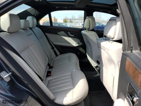 2011 Mercedes-Benz E-Class E 550 Luxury with VIN WDDHF9AB5BA386617, listed as a Copart auction lot 49621515 with 134,674 mi miles and Clean Title. Bid and sale history available at carsss.com. Image 10.