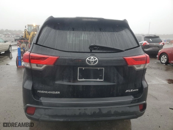 2018 Toyota Highlander SE with VIN 5TDJZRFH7JS546854, listed as a Copart auction lot 44888115 with 192,997 mi miles and Clean Title. Bid and sale history available at carsss.com. Image 6.