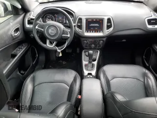 2020 Jeep Compass High Altitude z VIN 3C4NJDCB2LT173758, wystawiony jako Copart lot #50141975 z przebiegiem 52 408 mil mil oraz Szkoda całkowita • Salvage title. Historia ofert i sprzedaży dostępna na DreamBid. Obrazek 8.