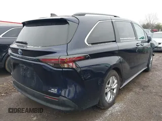 2024 Toyota Sienna XLE with VIN 5TDJSKFC3RS129744, listed as a IAAI auction lot 41564077 with 9,224 mi miles and . Bid and sale history available at DreamBid. Image 4.