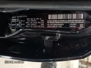 2018 Jeep Renegade Sport с VIN ZACCJBAB2JPH94078, выставлен на аукционе Copart как лот 52787515 с пробегом 21 867 миль миль и Списание • Salvage title. История ставок и продаж доступна на DreamBid. Изображение 14.