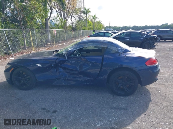 2009 BMW Z4 sDrive35i with VIN WBALM73579E165199, listed as a IAAI auction lot 41696215 with Not provided miles and . Bid and sale history available at DreamBid. Image 14.