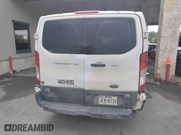 2016 Ford Transit XL z VIN 1FBZX2ZM3GKA39429, wystawiony jako IAAI lot #42789691 z przebiegiem 180 054 mil mil oraz . Historia ofert i sprzedaży dostępna na DreamBid. Obrazek 42.