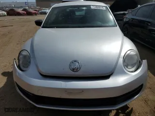 2012 Volkswagen Beetle Entry PZEV with VIN 3VWFP7AT0CM622085, listed as a Copart auction lot 71482014 with 112,923 mi miles and Salvage Title. Bid and sale history available at carsss.com. Image 5.