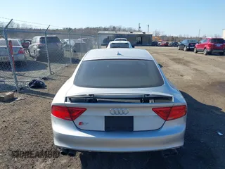 2014 Audi S7 Prestige with VIN WAUW2AFC6EN140766, listed as a IAAI auction lot 41780769 with 101,318 mi miles. Bid and sale history available at carsss.com. Image 17.