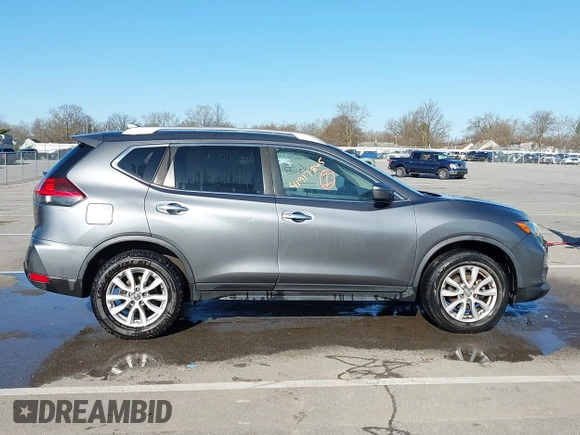 2018 Nissan Rogue SV z VIN JN8AT2MV0JW301660, wystawiony jako IAAI lot #41917845 z przebiegiem 112 416 mil mil oraz . Historia ofert i sprzedaży dostępna na DreamBid. Obrazek 13.