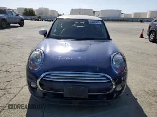 2014 MINI Hardtop with VIN WMWXM5C52ET932677, listed as a Copart auction lot 53486865 with 189,039 mi miles and Salvage title. Bid and sale history available at DreamBid. Image 5.