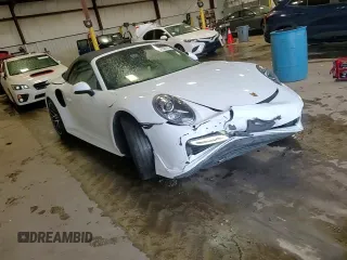 2015 Porsche 911 Turbo z VIN WP0CD2A91FS178328, wystawiony jako Copart lot #57880135 z przebiegiem 34 588 mil mil oraz Szkoda całkowita • Salvage title. Historia ofert i sprzedaży dostępna na DreamBid. Obrazek 13.