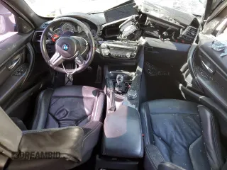 2016 BMW M3 z VIN WBS8M9C58G5D30271, wystawiony jako Copart lot #47298135 z przebiegiem Nie podano mil oraz Szkody całkowita. Historia ofert i sprzedaży dostępna na DreamBid. Obrazek 8.