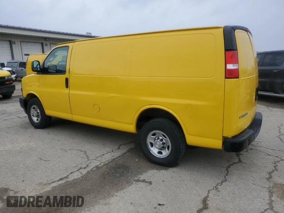2021 Chevrolet Express Cargo z VIN 1GCWGAFP5M1167745, wystawiony jako Copart lot #45472945 z przebiegiem 196 473 mil mil oraz Czysty tytuł • Clean title. Historia ofert i sprzedaży dostępna na DreamBid. Obrazek 2.