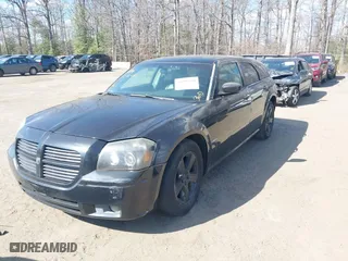 2007 Dodge Magnum R/T with VIN 2D4GV57287H872794, listed as a IAAI auction lot 41899268 with 207,339 mi miles. Bid and sale history available at carsss.com. Image 2.