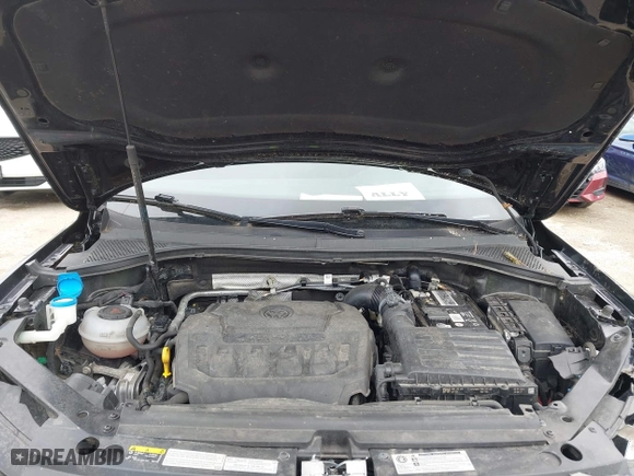 2019 Volkswagen Tiguan SE with VIN 3VV2B7AX2KM187217, listed as a IAAI auction lot 41937845 with 89,138 mi miles. Bid and sale history available at carsss.com. Image 10.