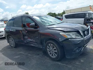2014 Nissan Pathfinder Platinum with VIN 5N1AR2MMXEC733905, listed as a IAAI auction lot 42080757 with 128,092 mi miles and . Bid and sale history available at DreamBid. Image 1.
