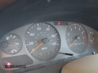2001 Nissan Sentra GXE z VIN 3N1CB51D11L420105, wystawiony jako IAAI lot #42344077 z przebiegiem 228 870 mil mil oraz . Historia ofert i sprzedaży dostępna na DreamBid. Obrazek 7.
