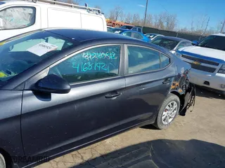 2020 Hyundai Elantra SE with VIN 5NPD74LF9LH594275, listed as a IAAI auction lot 41681921 with 62,554 mi miles. Bid and sale history available at carsss.com. Image 15.