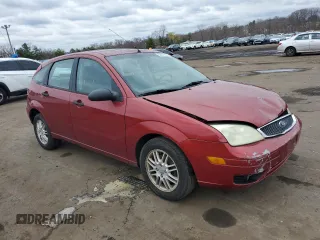 2005 Ford Focus S with VIN 3FAFP37N15R110724, listed as a Copart auction lot 52872255 with 182,925 mi miles and Salvage Title. Bid and sale history available at carsss.com. Image 4.