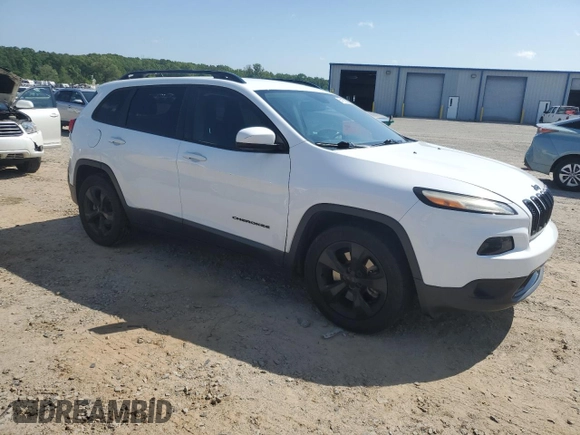 2018 Jeep Cherokee Latitude with VIN 1C4PJLCBXJD595248, listed as a Copart auction lot 54153555 with 152,258 mi miles and Salvage title. Bid and sale history available at DreamBid. Image 4.