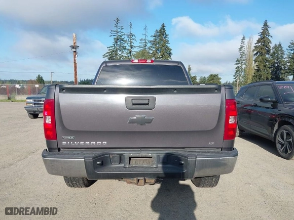2010 Chevrolet Silverado 1500 LT with VIN 3GCRKSEA5AG160144, listed as a IAAI auction lot 42025281 with 259,084 mi miles. Bid and sale history available at carsss.com. Image 16.
