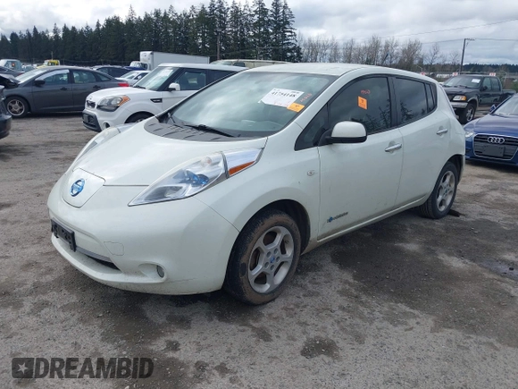 2011 Nissan LEAF SL-e with VIN JN1AZ0CP2BT009158, listed as a IAAI auction lot 41754148 with 115,178 mi miles. Bid and sale history available at carsss.com. Image 2.