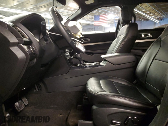 2018 Ford Explorer XLT with VIN 1FM5K8D80JGB86125, listed as a Copart auction lot 45887655 with 97,632 mi miles and Salvage Title. Bid and sale history available at carsss.com. Image 7.