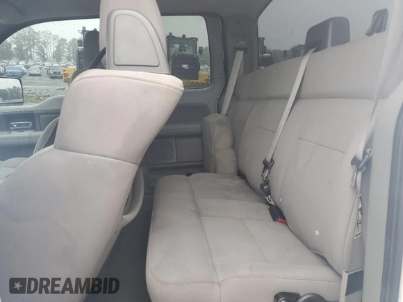 2004 Ford F-150 STX with VIN 1FTRX12W44NA10257, listed as a Copart auction lot 58332115 with 308,653 mi miles and Salvage title. Bid and sale history available at DreamBid. Image 10.