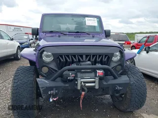 2018 Jeep Wrangler Unlimited Sport S with VIN 1C4BJWDG6JL882596, listed as a IAAI auction lot 42099289 with 121,714 mi miles and . Bid and sale history available at DreamBid. Image 6.