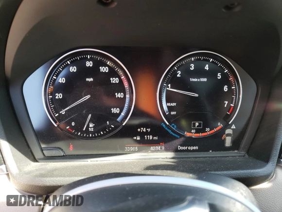 2018 BMW X1 sDrive28i with VIN WBXHU7C33J5L06428, listed as a Copart auction lot 48210333 with 33,965 mi miles and . Bid and sale history available at DreamBid. Image 9.