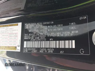 2024 Toyota Land Cruiser z VIN JTEABFAJ2RK013130, wystawiony jako IAAI lot #42002397 z przebiegiem 19 749 mil mil oraz . Historia ofert i sprzedaży dostępna na DreamBid. Obrazek 9.