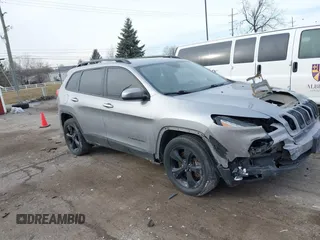 2016 Jeep Cherokee Latitude with VIN 1C4PJLCS8GW176604, listed as a IAAI auction lot 41467467 with 65,855 mi miles. Bid and sale history available at carsss.com. Image 1.