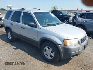 2002 Ford Escape XLT Choice с VIN 1FMYU03122KA31443, выставлен на аукционе IAAI как лот 42410331 с пробегом 187 901 миль миль и . История ставок и продаж доступна на DreamBid. Изображение 1.