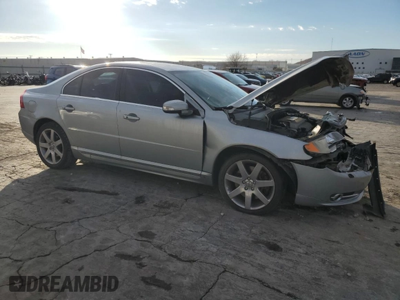 2007 Volvo S80 V8 z VIN YV1AH852371037032, wystawiony jako Copart lot #84233774 z przebiegiem 133 873 mil mil oraz Szkoda całkowita • Salvage title. Historia ofert i sprzedaży dostępna na DreamBid. Obrazek 4.