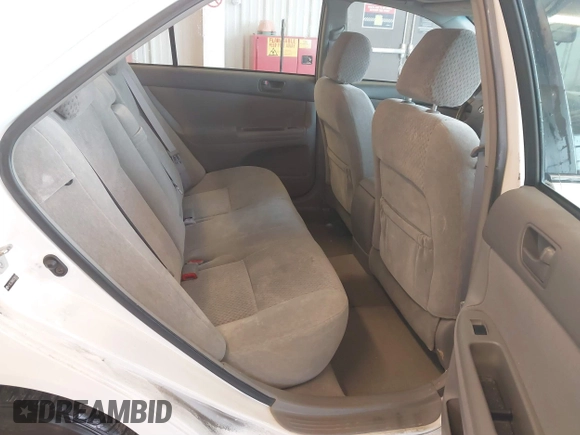 2004 Toyota Camry LE with VIN 4T1BE32K64U339432, listed as a IAAI auction lot 41622306 with 116,442 mi miles. Bid and sale history available at carsss.com. Image 8.