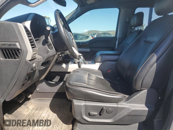 2019 Ford F-150 XL z VIN 1FTFW1E14KFA41716, wystawiony jako Copart lot #49814175 z przebiegiem 182 879 mil mil oraz Szkoda całkowita • Salvage title. Historia ofert i sprzedaży dostępna na DreamBid. Obrazek 7.