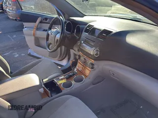 2008 Toyota Highlander Hybrid with VIN JTEEW41A782005632, listed as a Copart auction lot 84068504 with 394,338 mi miles and Clean Title. Bid and sale history available at carsss.com. Image 5.