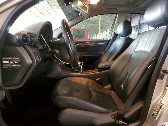 2006 Mercedes-Benz C 280 Luxury with VIN WDBRF54H76A904559, listed as a Copart auction lot 80282224 with 164,401 mi miles and Salvage Title. Bid and sale history available at DreamBid. Image 7.