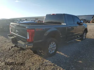 2018 Ford F-250 XL z VIN 1FT7W2BT2JEB62944, wystawiony jako Copart lot #88755885 z przebiegiem 145 386 mil mil oraz Czysty tytuł • Clean title. Historia ofert i sprzedaży dostępna na DreamBid. Obrazek 3.