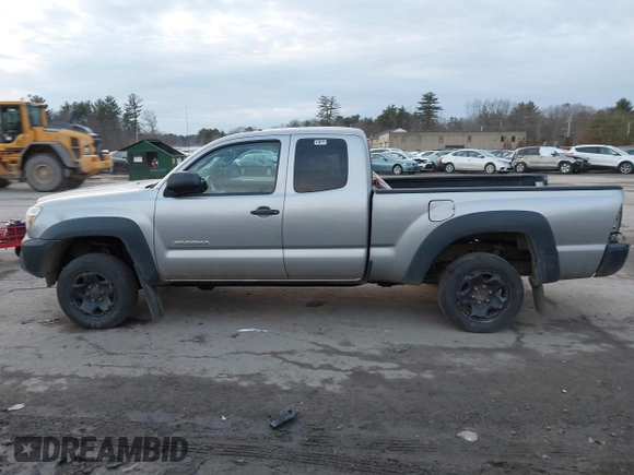 2015 Toyota Tacoma with VIN 5TFUX4EN5FX030586, listed as a IAAI auction lot 41034603 with 153,923 mi miles and . Bid and sale history available at DreamBid. Image 14.