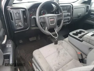 2017 GMC Sierra 3500HD z VIN 1GT32VCYXHZ265117, wystawiony jako Copart lot #86637524 z przebiegiem Nie podano mil oraz Szkoda całkowita • Salvage title. Historia ofert i sprzedaży dostępna na DreamBid. Obrazek 8.