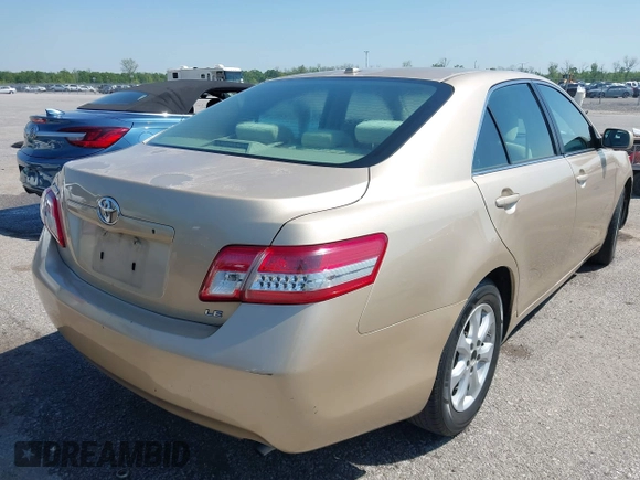 2011 Toyota Camry LE with VIN 4T1BF3EK5BU628968, listed as a IAAI auction lot 41988498 with 176,141 mi miles. Bid and sale history available at carsss.com. Image 4.