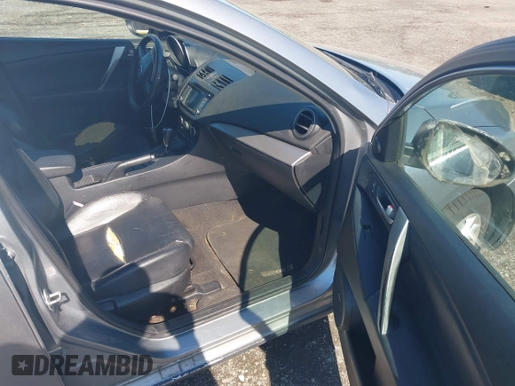 2013 Mazda 3 i Grand Touring with VIN JM1BL1M70D1835559, listed as a IAAI auction lot 42227352 with 208,394 mi miles and . Bid and sale history available at DreamBid. Image 5.